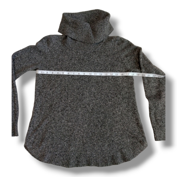 Tahari Charcoal Heather Sweater - Picture 4 of 8